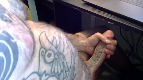 Snapshot of crucifux69 chatting on May 22, 2026, 8:03 pm Crucifux online show from May 22, 2026, 8:03 pm