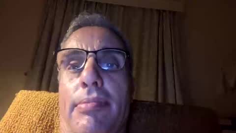 Snapshot of crucut80 chatting on January 12, 2025, 10:54 pm Crucut online show from January 12, 2025, 10:54 pm