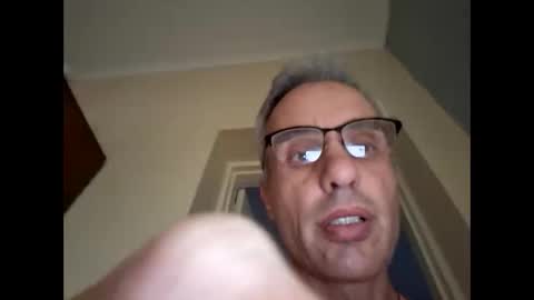 Snapshot of crucut80 chatting on January 15, 2025, 5:47 pm Crucut online show from January 15, 2025, 5:47 pm