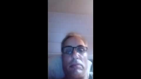 Snapshot of crucut80 chatting on December 22, 2025, 6:16 pm Crucut online show from December 22, 2025, 6:16 pm