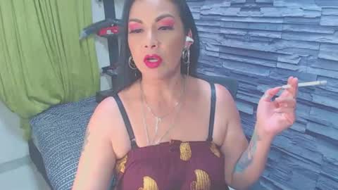 cruela_deviil online show from January 5, 2025, 5:09 am