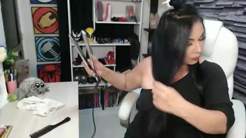Snapshot of cruela_deviil chatting on June 3, 2026, 8:36 pm cruela_deviil online show from June 3, 2026, 8:36 pm