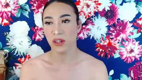 Snapshot of cruella_ldn chatting on July 25, 2026, 1:41 pm im cruella online show from July 25, 2026, 1:41 pm