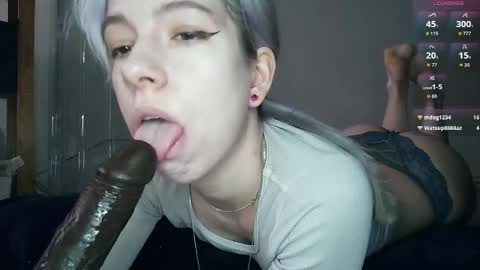 Snapshot of cruellagoth chatting on May 25, 2026, 12:44 pm Cruella online show from May 25, 2026, 12:44 pm