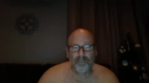 Snapshot of cruising_guy chatting on December 27, 2024, 2:36 am fun guy online show from December 27, 2024, 2:36 am
