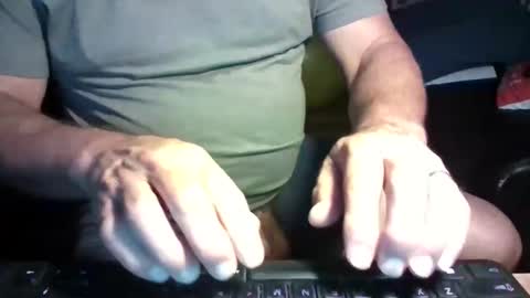 Snapshot of crushit chatting on December 18, 2024, 7:26 am Crushit online show from December 18, 2024, 7:26 am