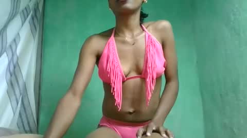 crushlove069 online show from June 4, 2026, 7:36 am