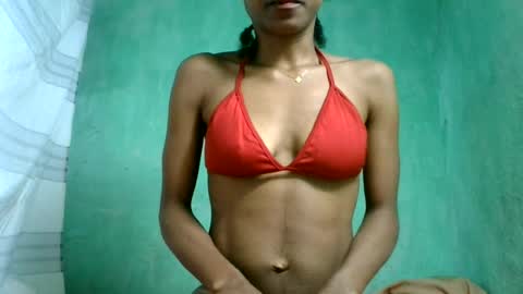 crushlove069 online show from June 19, 2026, 6:51 am
