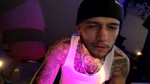 cruz815 online show from March 19, 2026, 6:39 am