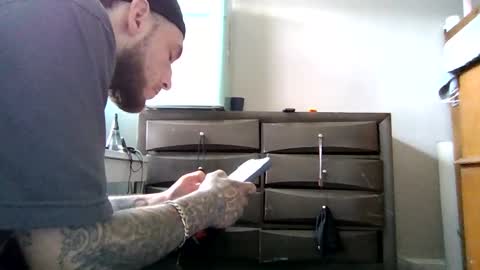 cruz815 online show from April 13, 2026, 12:43 pm