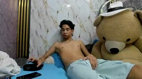 cruzito_hot_x21 online show from July 28, 2026, 4:39 pm