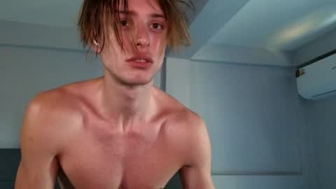 Lin inst lingoodyy online show from February 1, 2025, 4:14 am