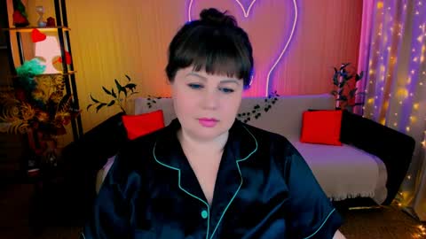 Anna online show from April 10, 2026, 7:51 pm