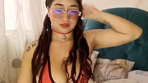 Snapshot of crystal_669 chatting on April 21, 2026, 1:39 pm carol online show from April 21, 2026, 1:39 pm