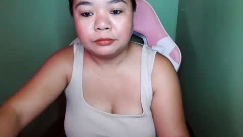 Snapshot of crystal_april chatting on May 19, 2026, 1:56 am Crys online show from May 19, 2026, 1:56 am