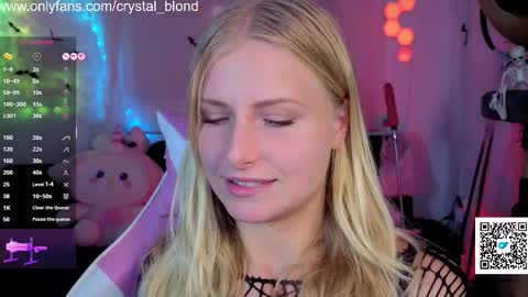 Snapshot of crystal_blond chatting on October 27, 2025, 9:52 pm Crystal online show from October 27, 2025, 9:52 pm