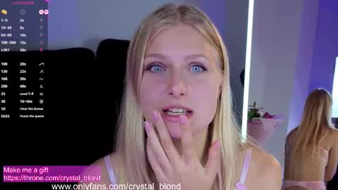 Snapshot of crystal_blond chatting on November 24, 2025, 9:14 pm Crystal online show from November 24, 2025, 9:14 pm