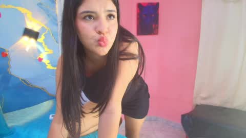 Snapshot of crystal_love08 chatting on May 1, 2026, 7:29 pm crystal online show from May 1, 2026, 7:29 pm