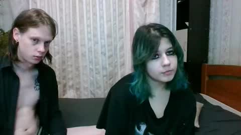 Crystal and Marcl online show from January 20, 2025, 10:26 pm