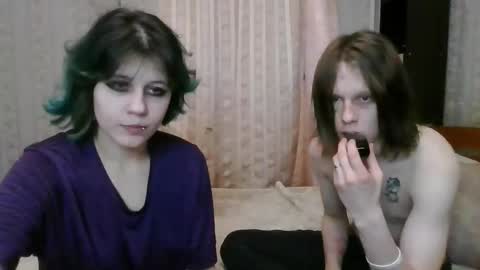 Crystal and Marcl online show from January 29, 2025, 2:40 am