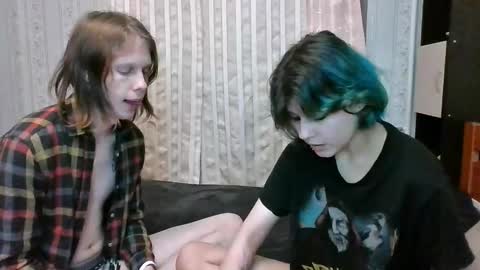 Crystal and Marcl online show from February 2, 2025, 2:38 am