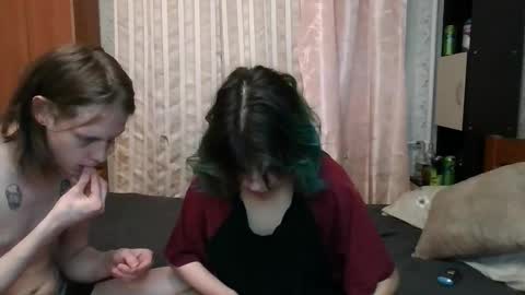 Crystal and Marcl online show from February 14, 2025, 5:25 pm