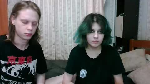 Crystal and Marcl online show from March 9, 2025, 9:57 pm