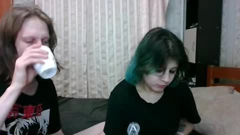 Crystal and Marcl online show from March 10, 2025, 1:01 am