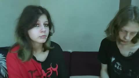 Crystal and Marcl online show from November 17, 2025, 11:10 pm