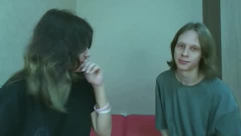 Crystal and Marcl online show from November 23, 2025, 11:59 pm
