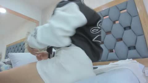 crystal_sm online show from March 19, 2026, 3:10 am