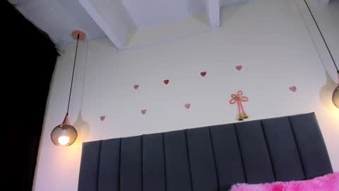 Snapshot of crystalbaby00 chatting on January 1, 2025, 6:47 am Hi I am Luz 3 online show from January 1, 2025, 6:47 am