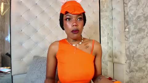 Crystal online show from April 8, 2026, 9:59 pm