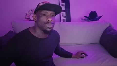 Snapshot of crystalclearstud chatting on January 11, 2026, 7:35 am crystalclearstud online show from January 11, 2026, 7:35 am