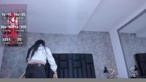 Crystal online show from January 6, 2026, 6:55 pm