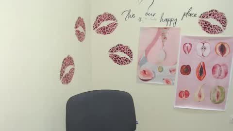 Snapshot of crystalgirl__ chatting on January 13, 2025, 6:05 pm Stella online show from January 13, 2025, 6:05 pm