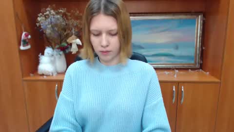 Snapshot of crystalgirl__ chatting on January 18, 2025, 7:49 am Stella online show from January 18, 2025, 7:49 am