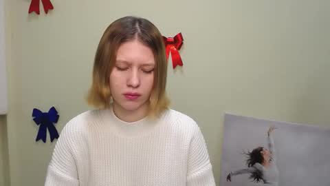 Snapshot of crystalgirl__ chatting on January 20, 2025, 7:04 am Stella online show from January 20, 2025, 7:04 am