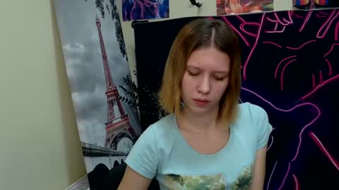 Snapshot of crystalgirl__ chatting on January 29, 2025, 9:55 am Stella online show from January 29, 2025, 9:55 am