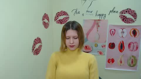 Snapshot of crystalgirl__ chatting on January 30, 2025, 7:39 am Stella online show from January 30, 2025, 7:39 am