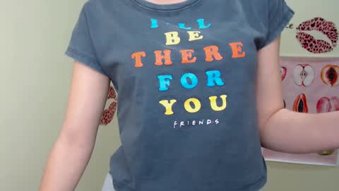 Snapshot of crystalgirl__ chatting on February 5, 2025, 3:20 pm Stella online show from February 5, 2025, 3:20 pm