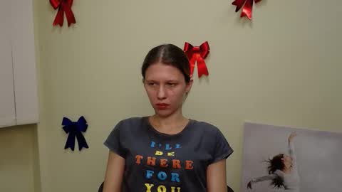 Snapshot of crystalgirl__ chatting on February 7, 2025, 4:56 pm Stella online show from February 7, 2025, 4:56 pm