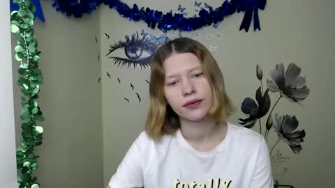 Snapshot of crystalgirl__ chatting on February 22, 2025, 7:12 am Stella online show from February 22, 2025, 7:12 am