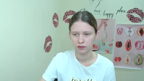 Snapshot of crystalgirl__ chatting on February 25, 2025, 10:15 am Stella online show from February 25, 2025, 10:15 am