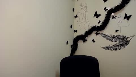 Snapshot of crystalgirl__ chatting on February 26, 2025, 10:58 am Stella online show from February 26, 2025, 10:58 am