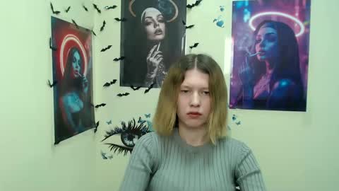 Snapshot of crystalgirl__ chatting on March 8, 2025, 1:14 pm Stella online show from March 8, 2025, 1:14 pm