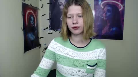 Snapshot of crystalgirl__ chatting on March 10, 2025, 10:26 am Stella online show from March 10, 2025, 10:26 am