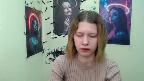 Snapshot of crystalgirl__ chatting on March 11, 2025, 7:15 am Stella online show from March 11, 2025, 7:15 am