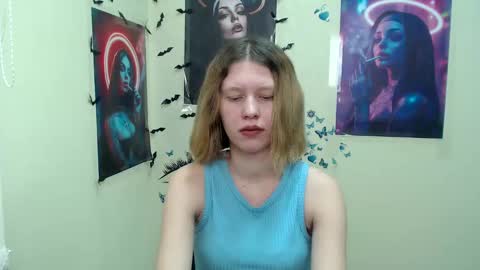 Snapshot of crystalgirl__ chatting on March 12, 2025, 10:37 am Stella online show from March 12, 2025, 10:37 am