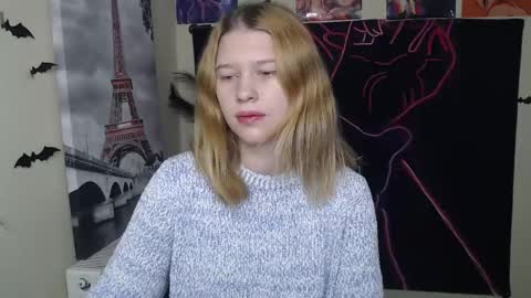 Snapshot of crystalgirl__ chatting on November 2, 2025, 7:00 am Stella online show from November 2, 2025, 7:00 am